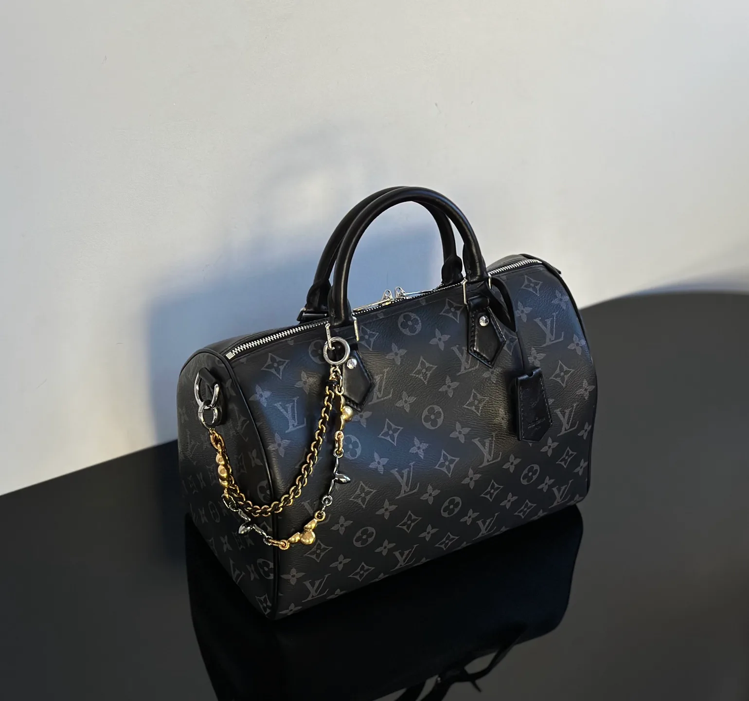 Women's Classic Handbags LOUIS VUITTON 18376592