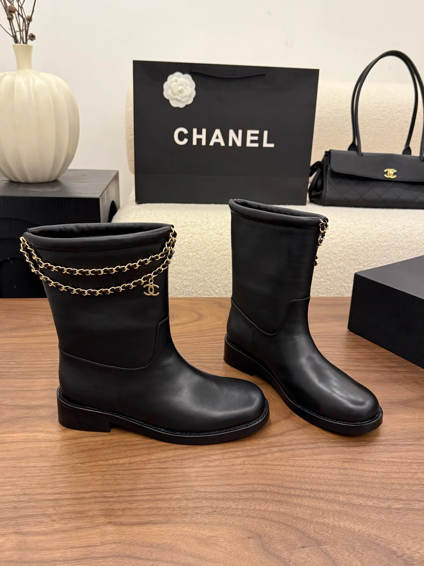Women's Boots CHANEL 18440831