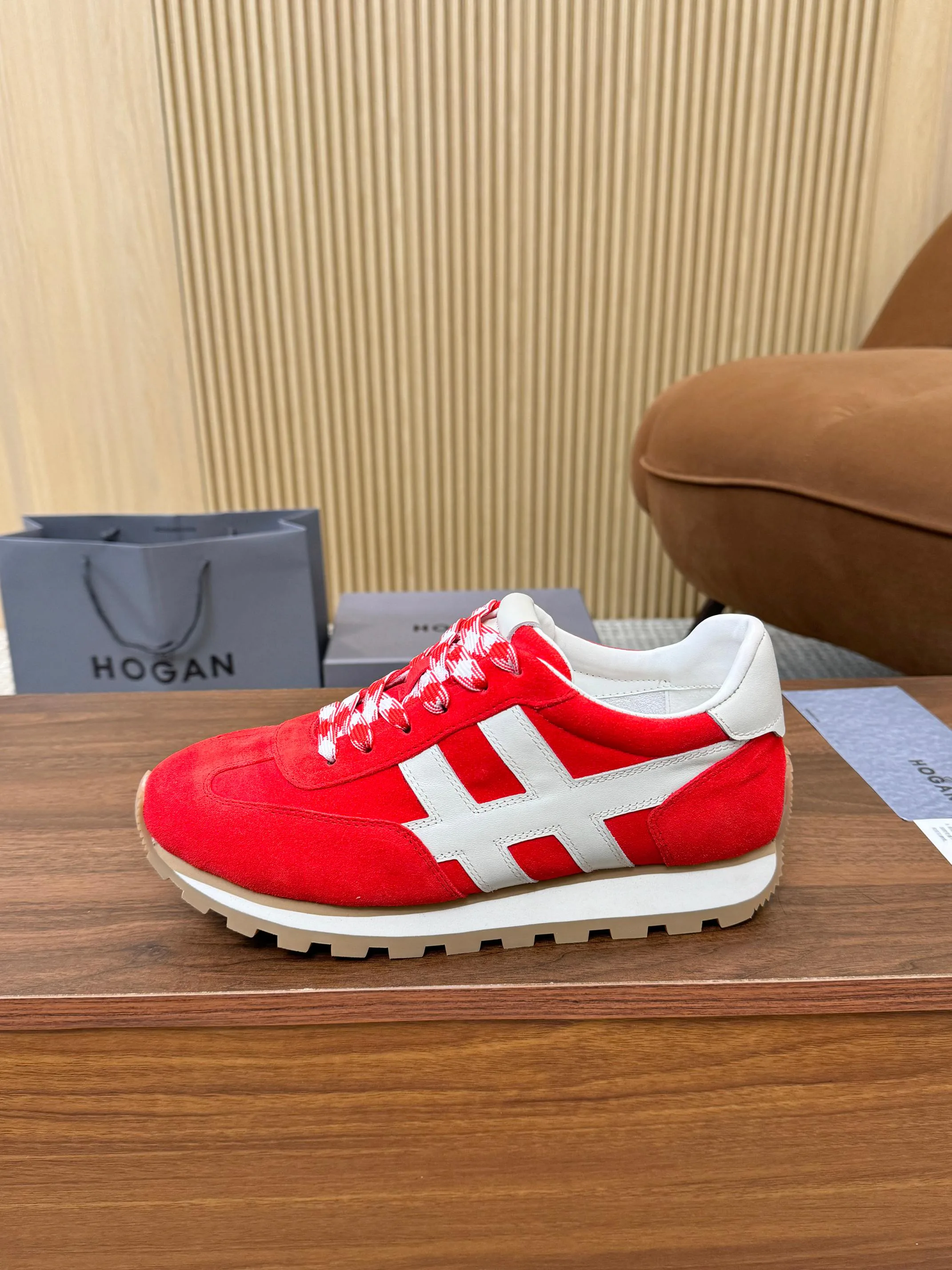 Women's Sneakers HOGAN 17827638