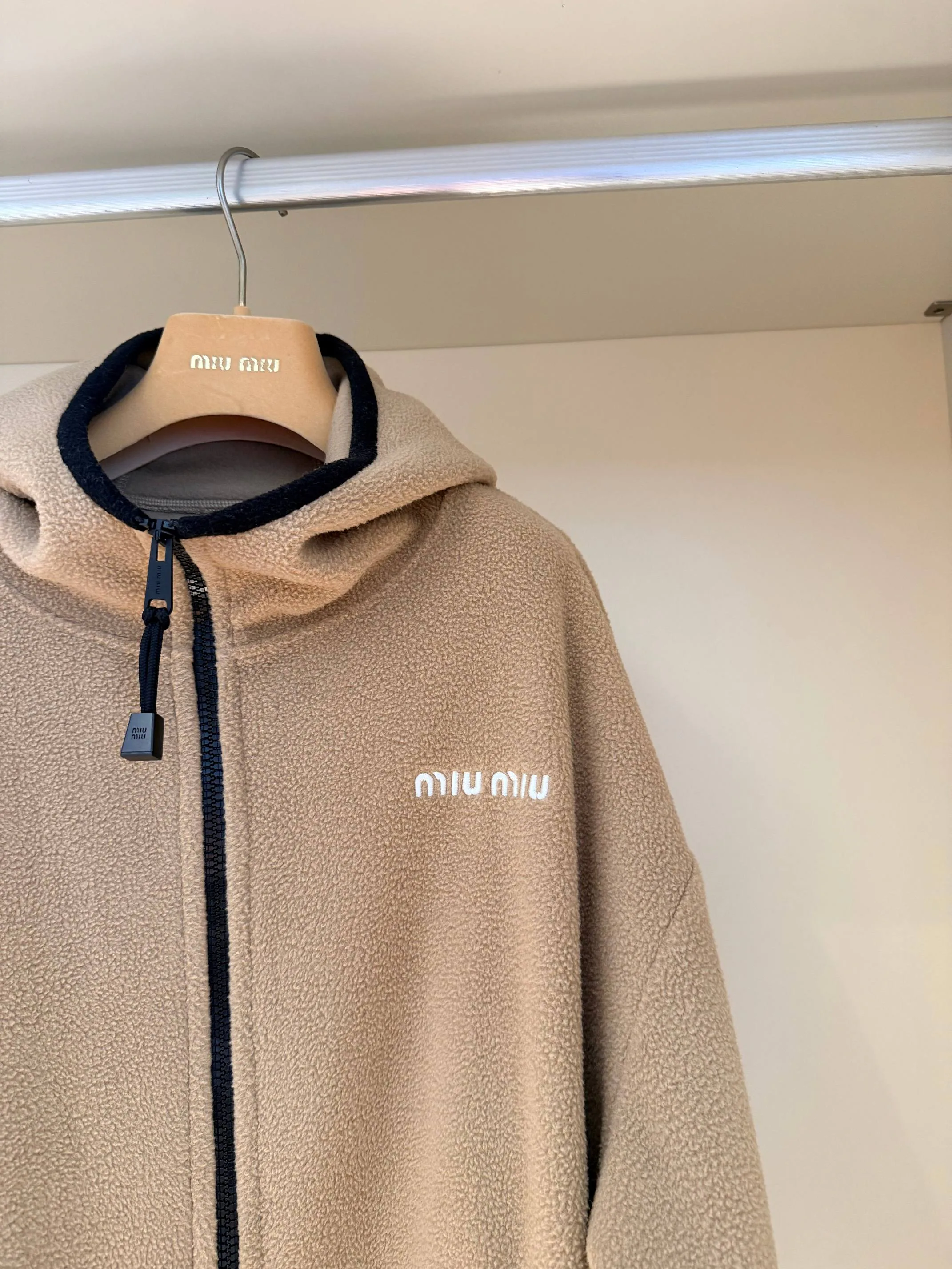 Women's Jackets And Down Jackets MIU MIU 18067856
