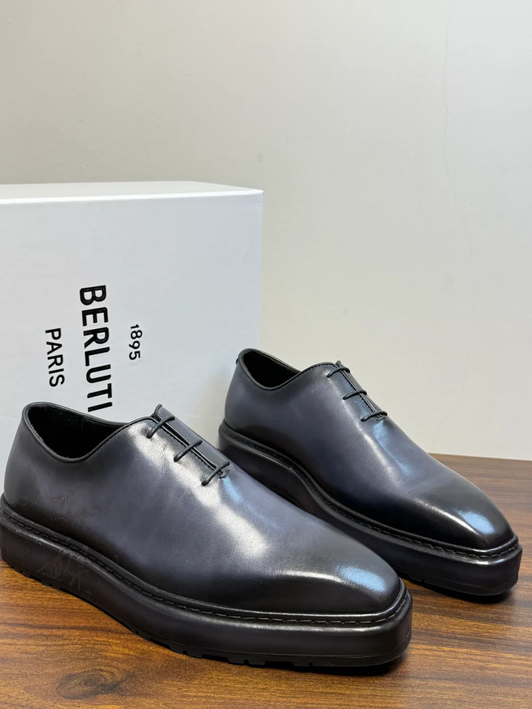 Men's Loafers And Dress Shoes BERLUTI 19549185