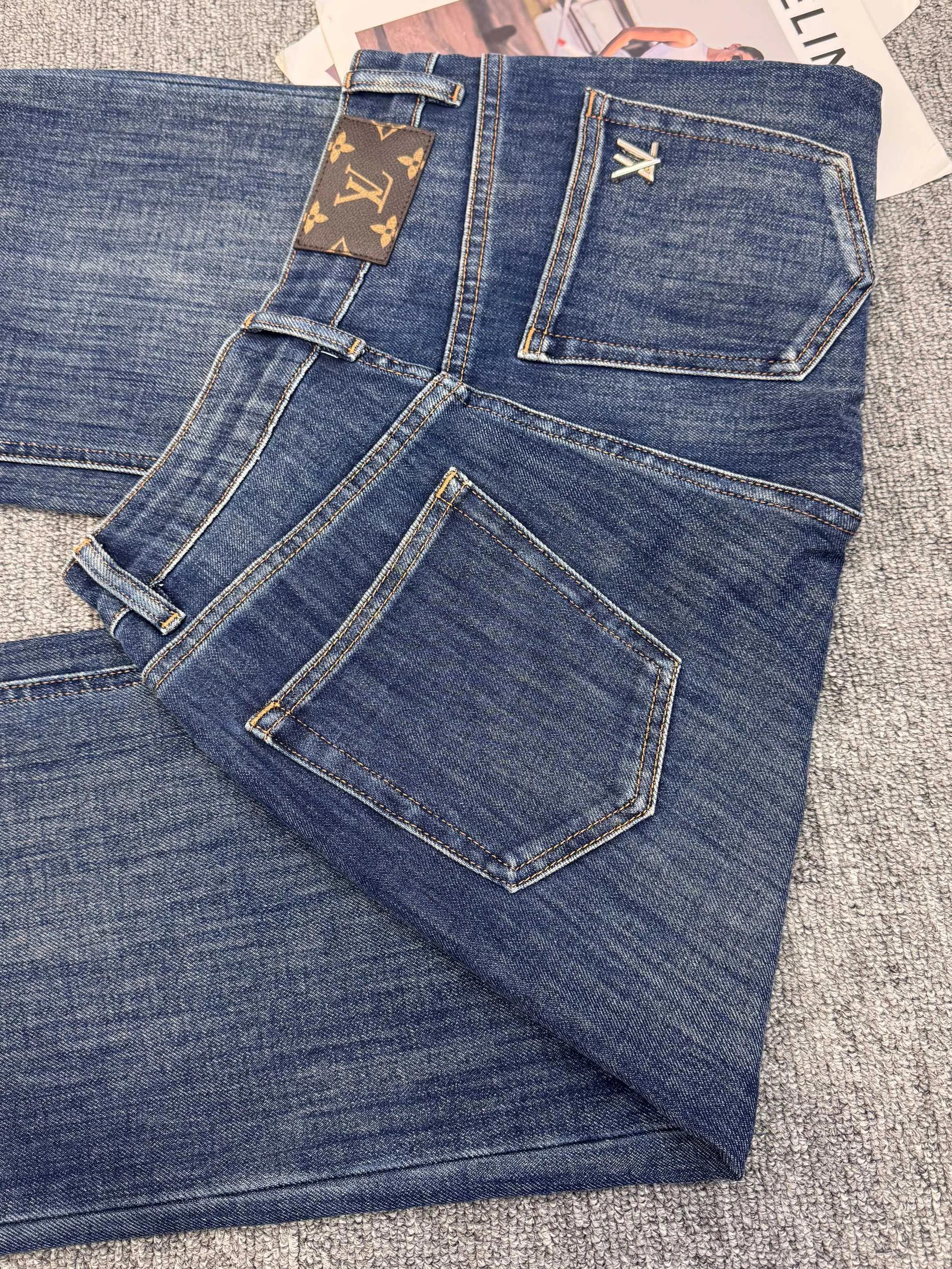 Women's Jeans LOUIS VUITTON 17908328