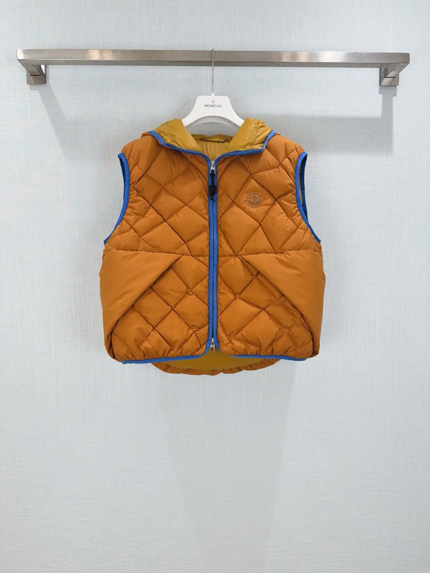 Women's Vests MONCLER 18474158
