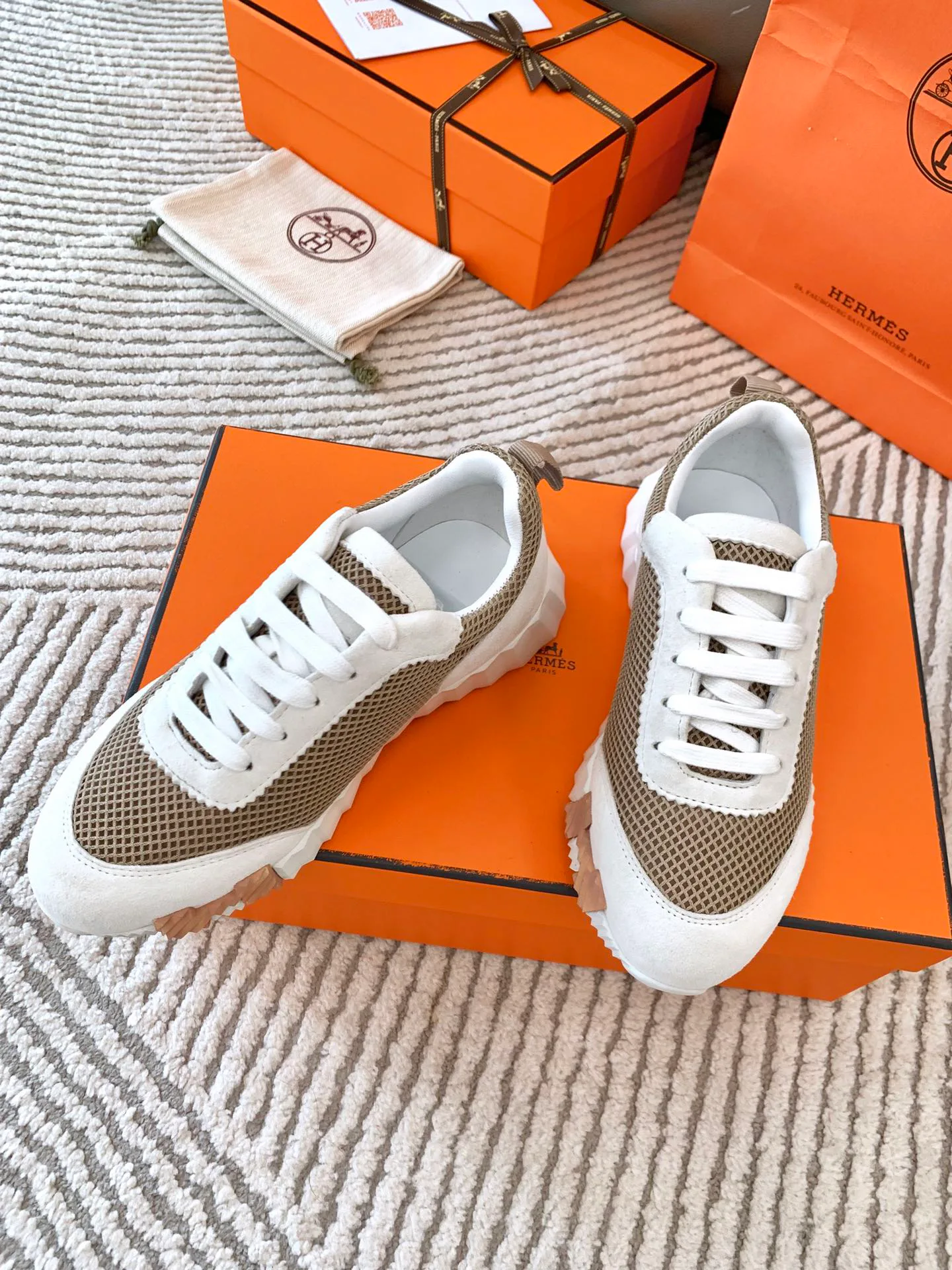 Women's Sneakers HERMES 18485823