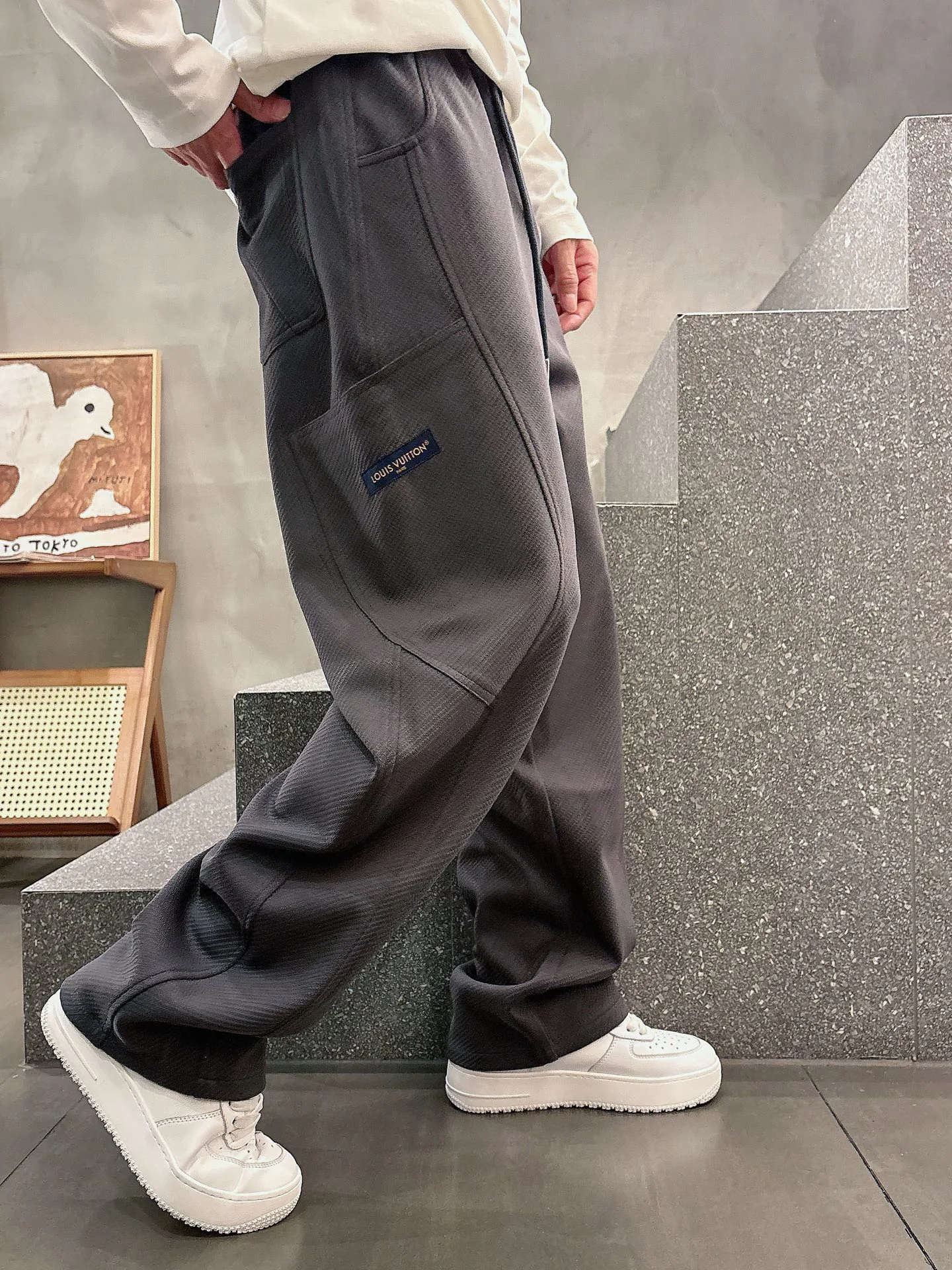 Men's Trousers LOUIS VUITTON 18340440