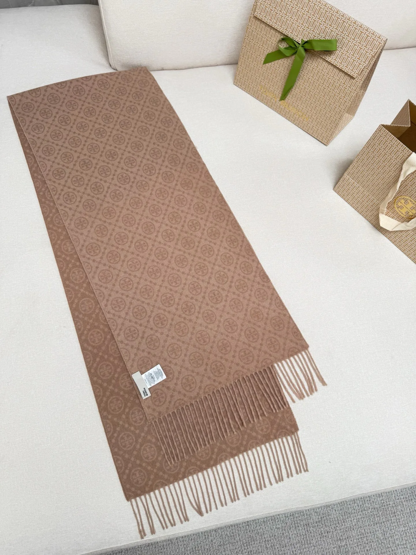 Scarves TORY BURCH 17992000