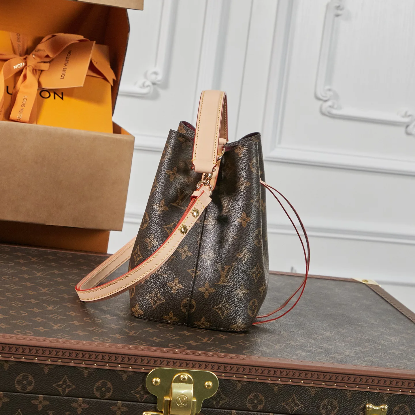 Women's Classic Handbags LOUIS VUITTON 18412659