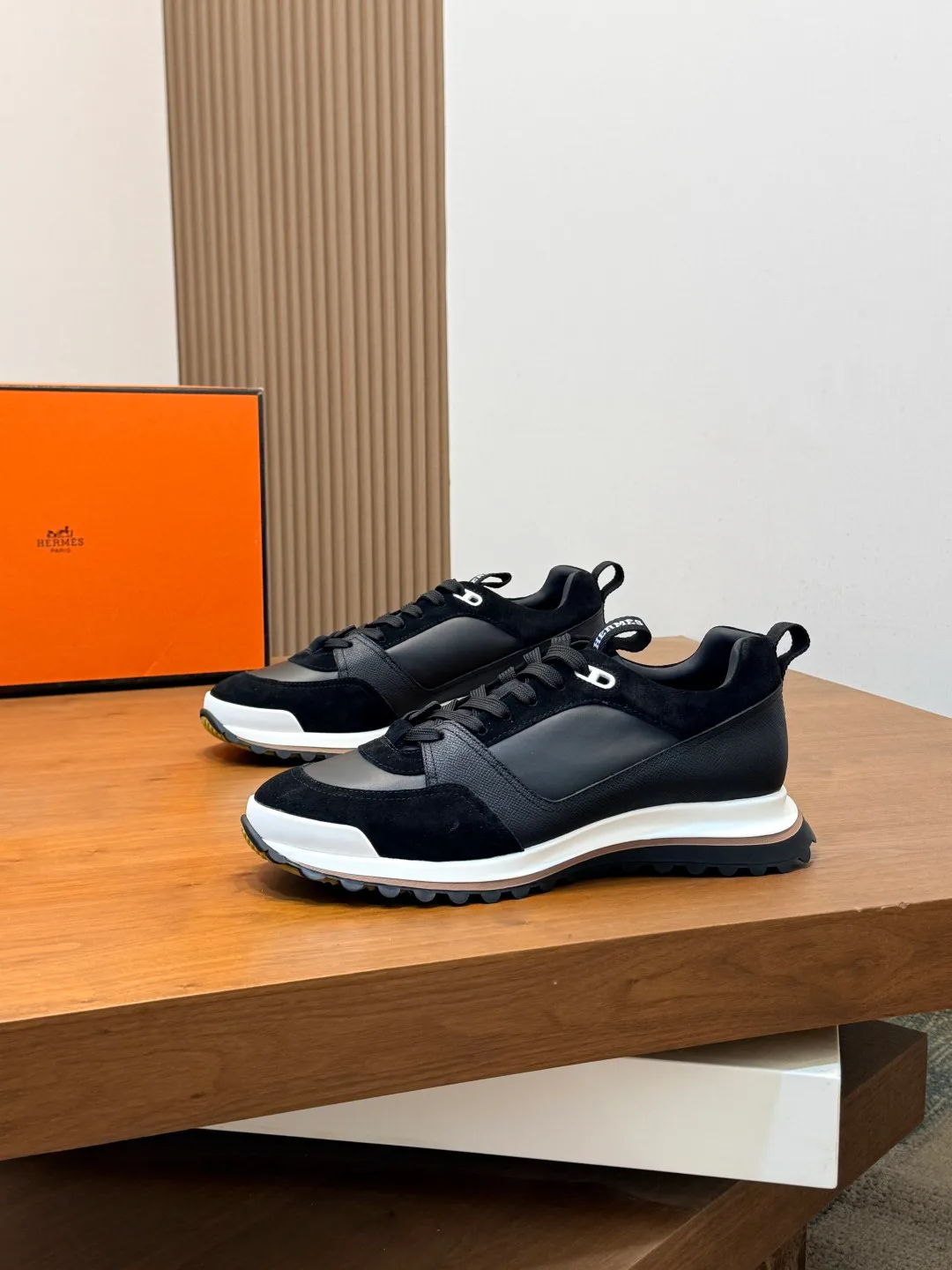 Men's Sneakers HERMES 18055241