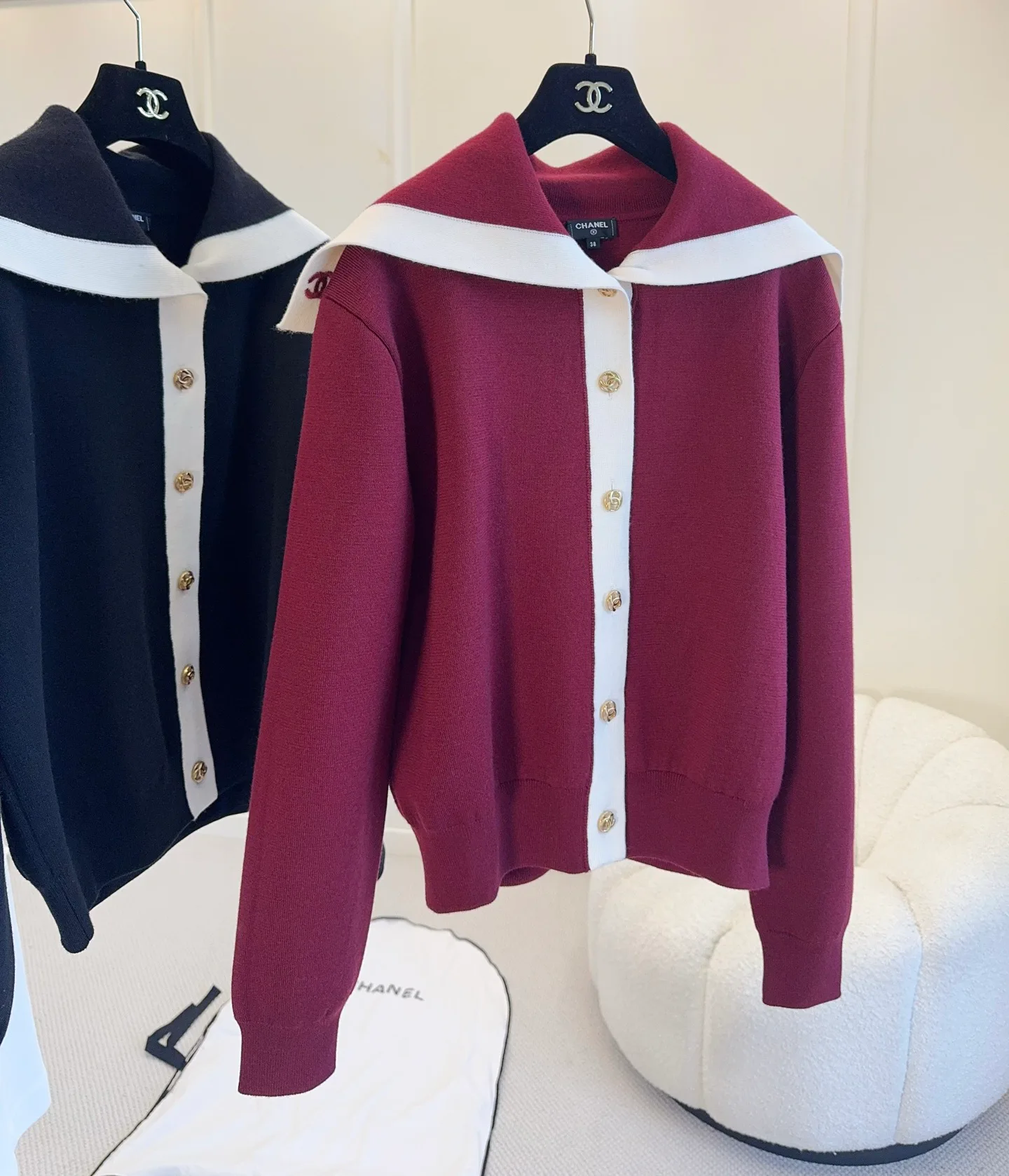 Women's Jumpers And Sweaters CHANEL 17960301
