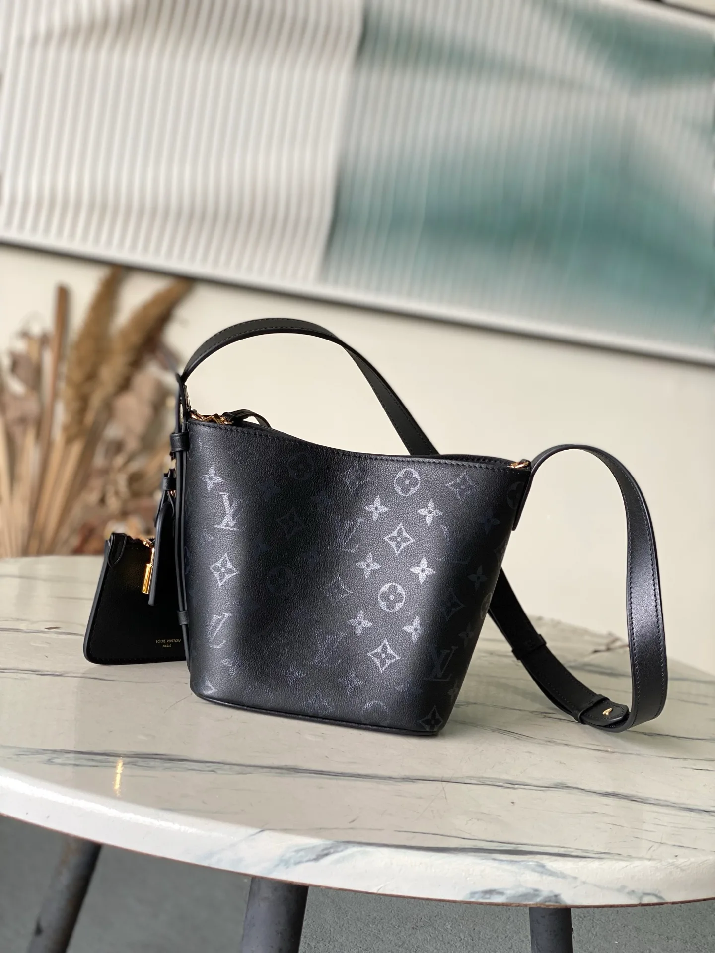 Women's Classic Handbags LOUIS VUITTON 18240363