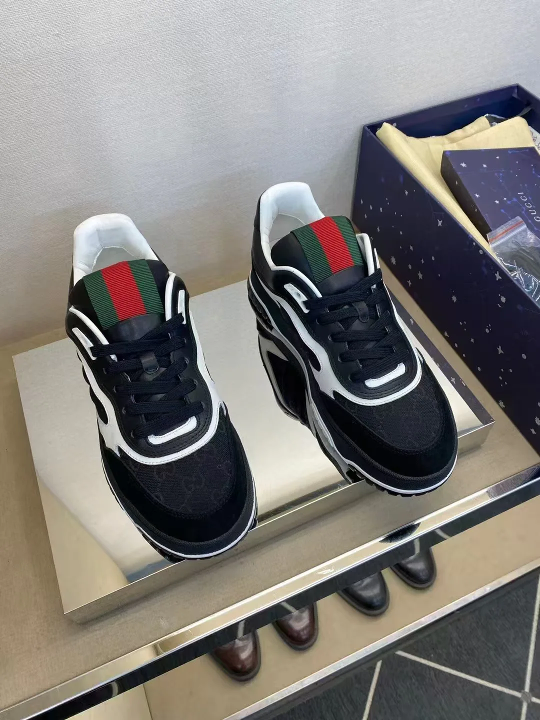 Men's Sneakers GUCCI 17955515