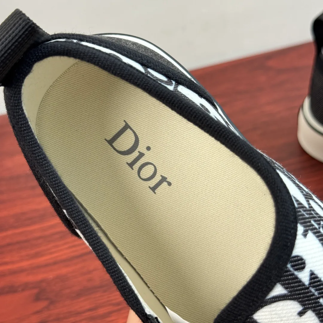 Men's Sneakers CHRISTIAN DIOR 18100592