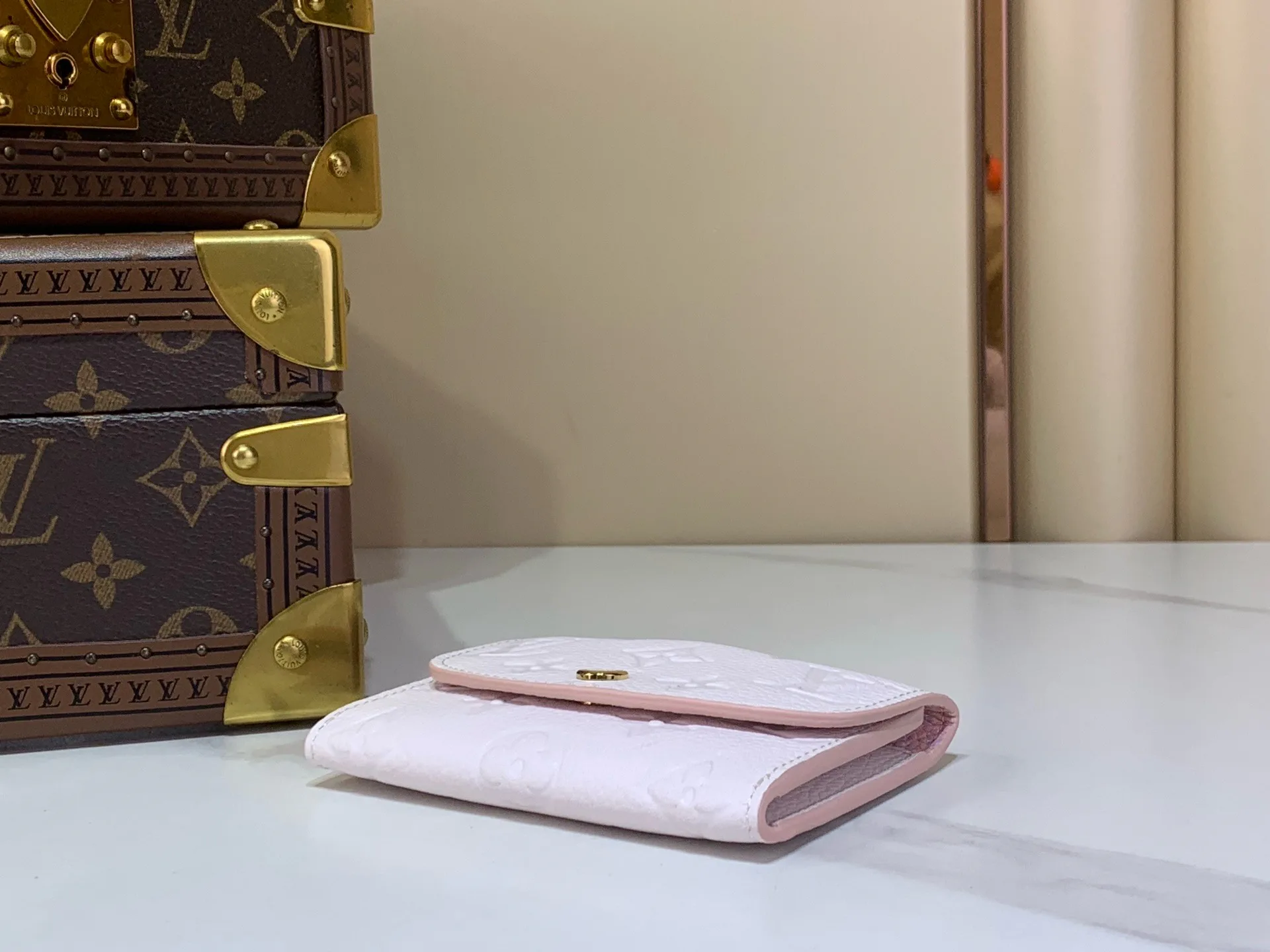 Women's Clutches LOUIS VUITTON 17499373