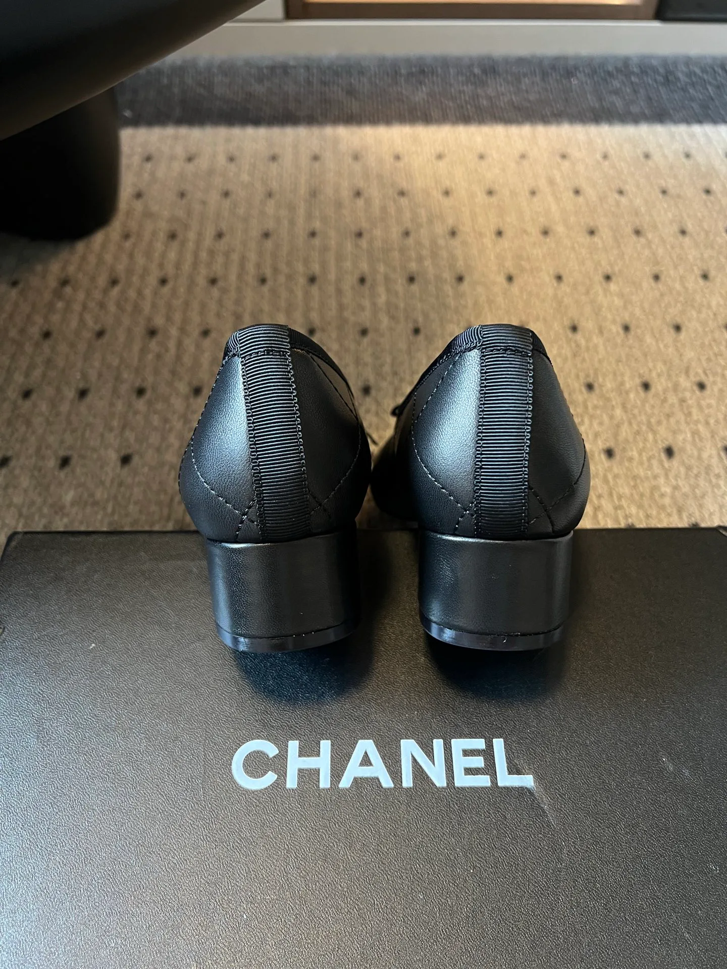 Women's Ballet Flats CHANEL 17523621