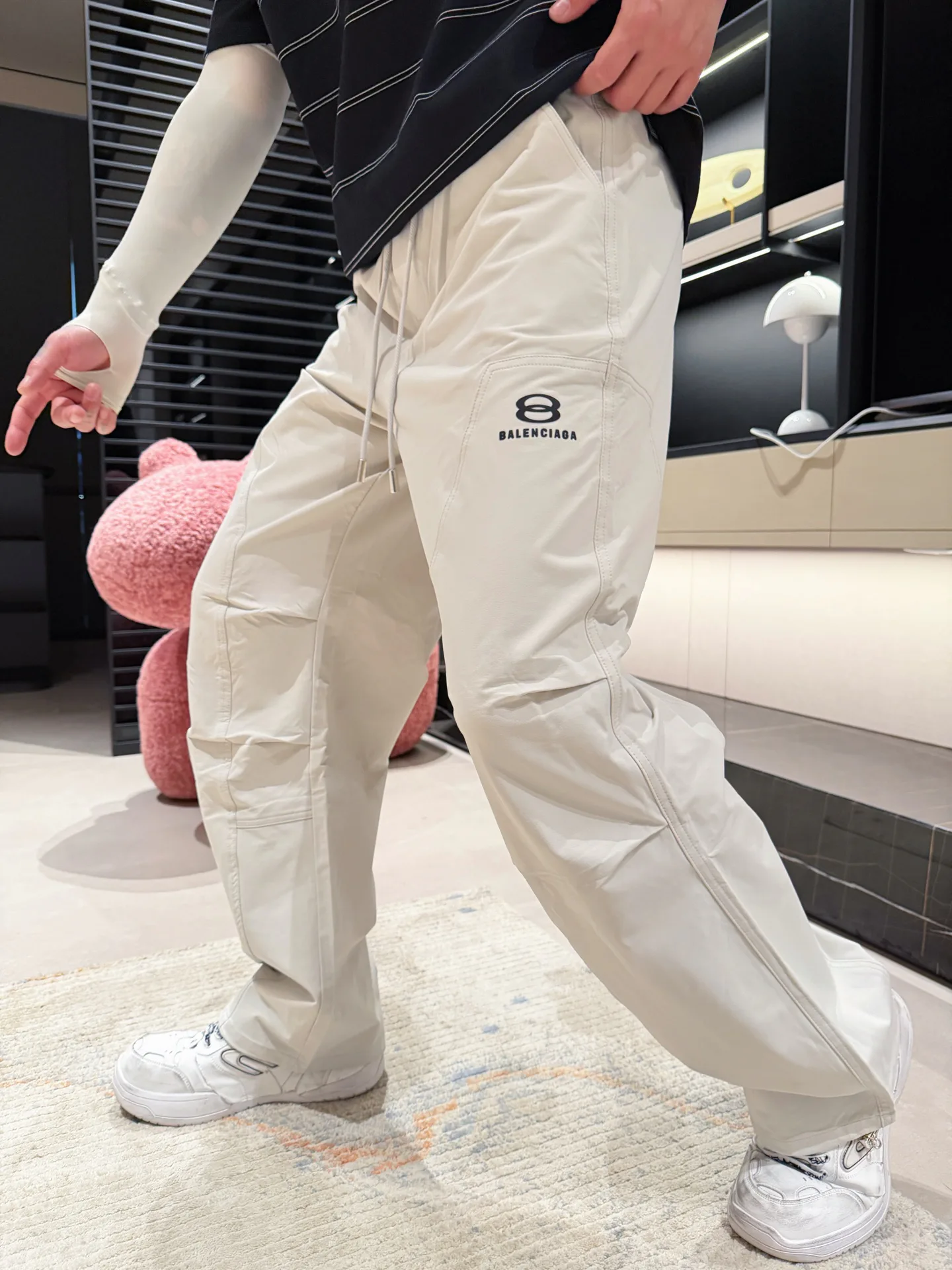 Men's Trousers BALENCIAGA 18499705