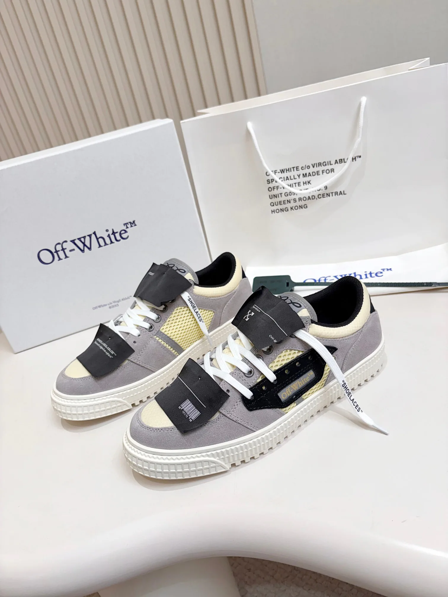 Women's Sneakers OFF-WHITE 18103208