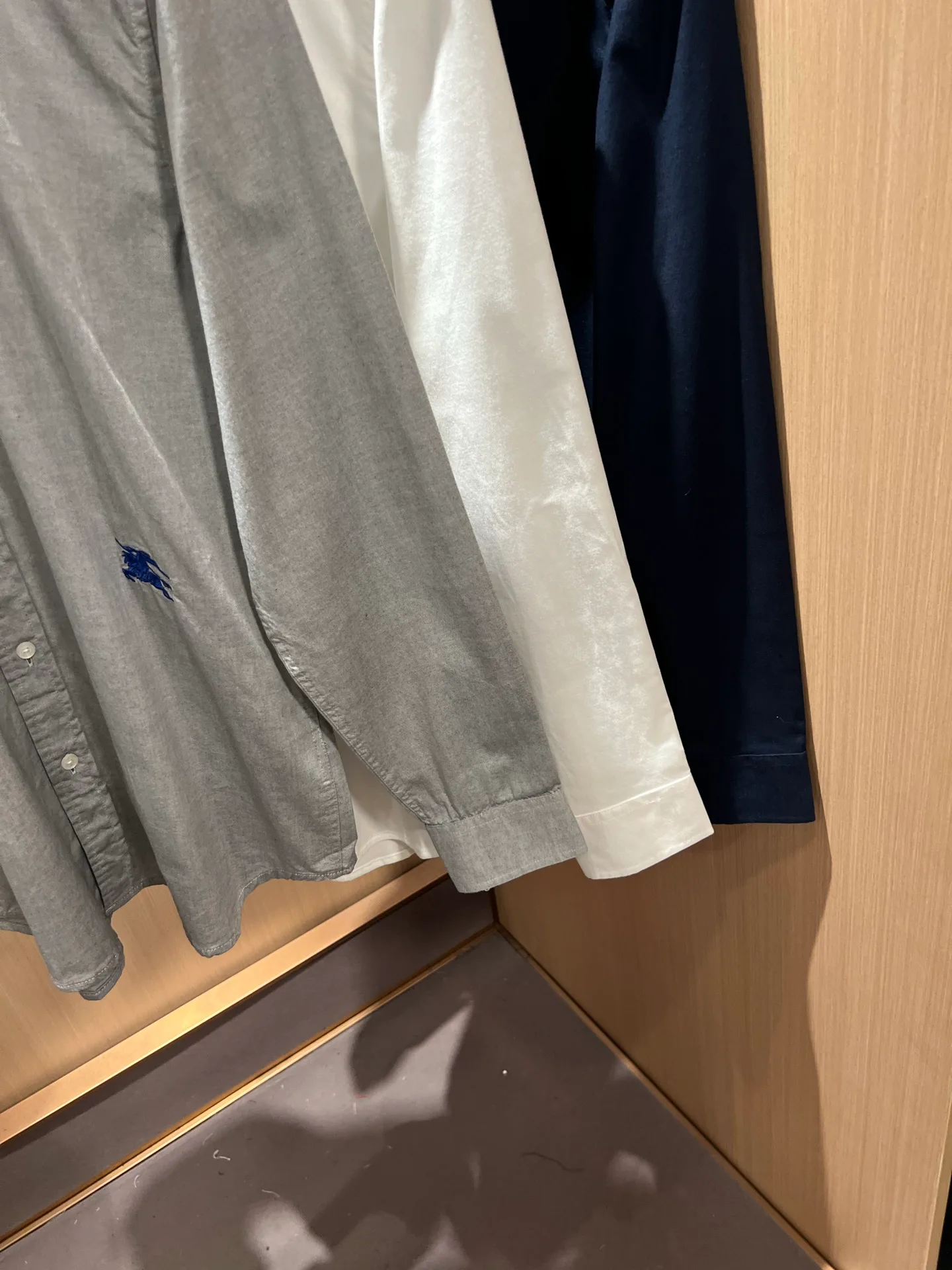 Men's Shirts BURBERRY 18395746