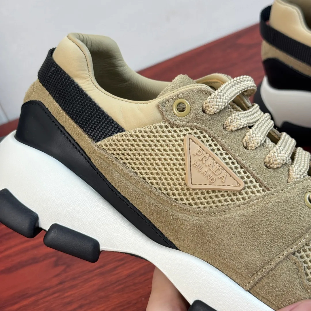 Women's Sneakers PRADA 17763667