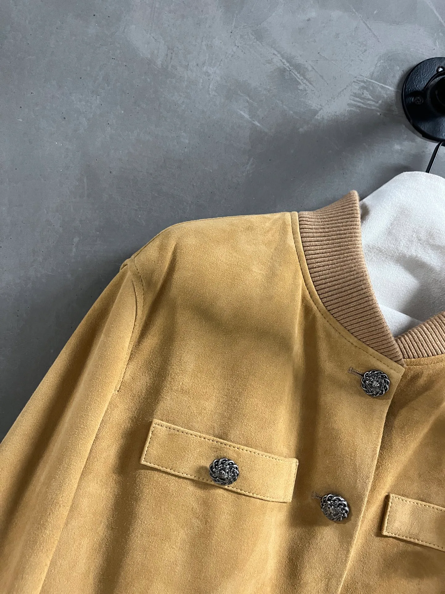 Women's Leather Jackets And Sheepskin Coats CHANEL 17694446
