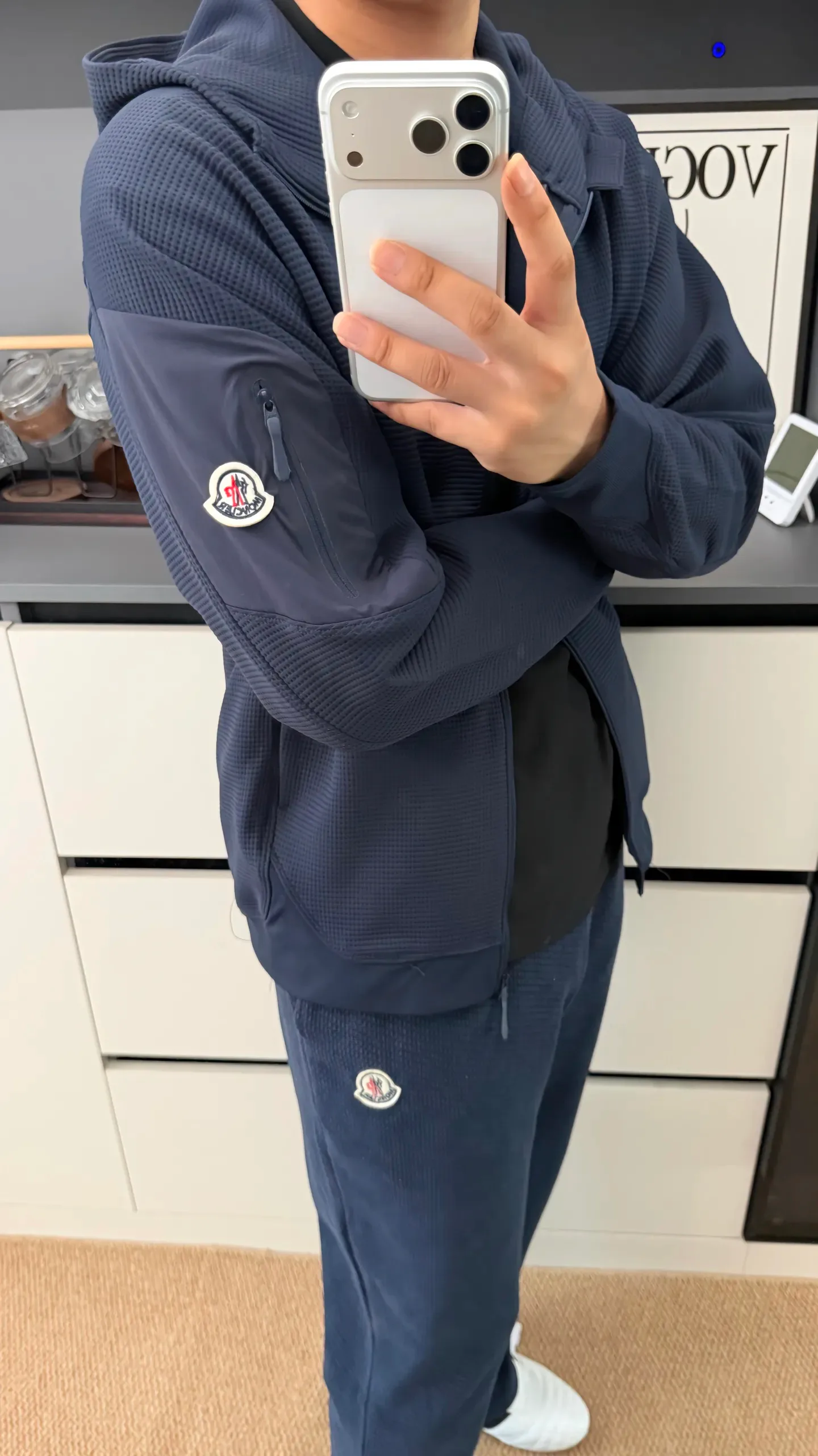 Men's Jackets And Down Jackets MONCLER 18366142