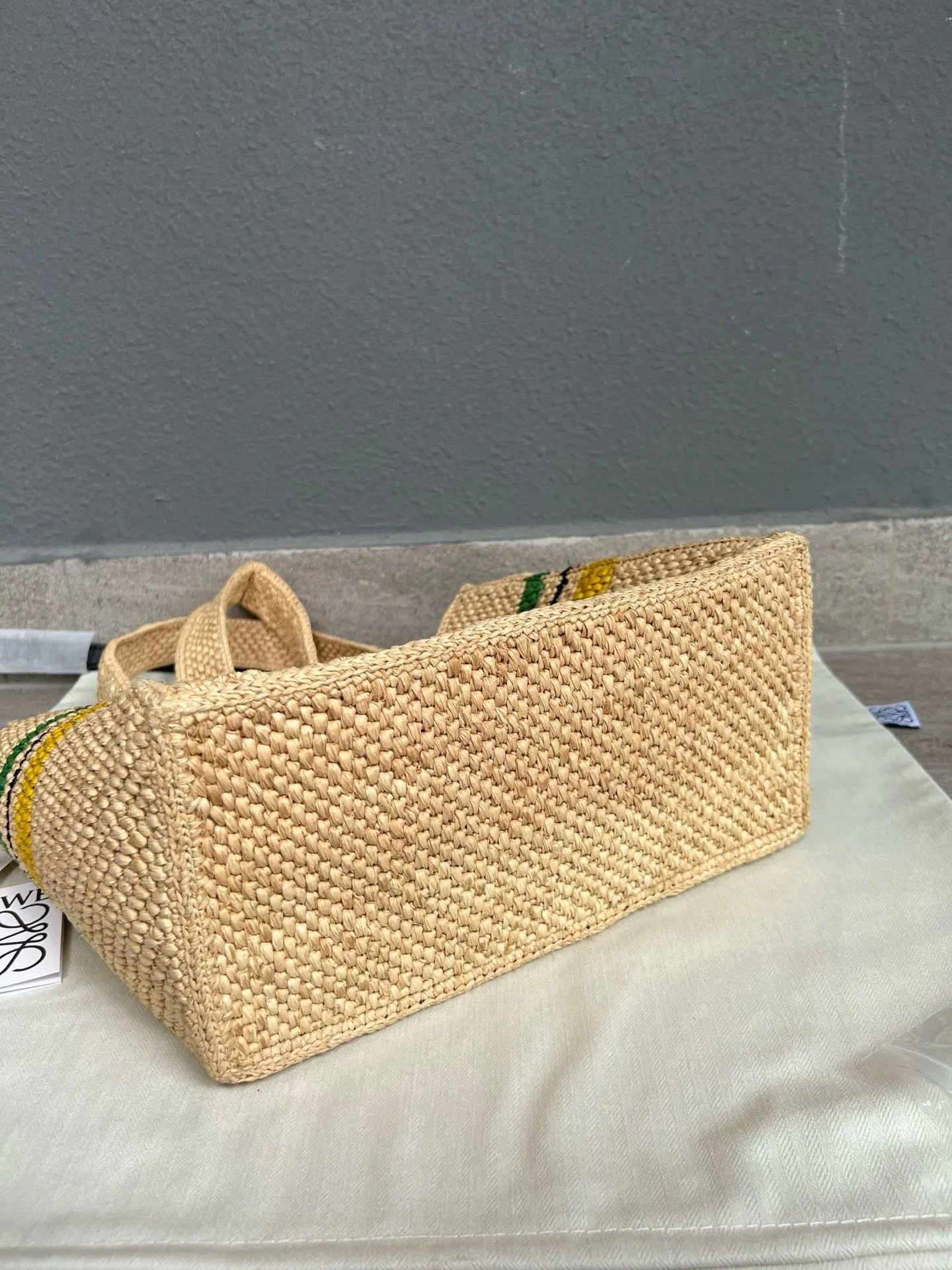 Women's Classic Handbags LOEWE 17673880