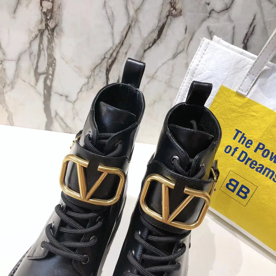 Ботинки Женские Valentino 18616595