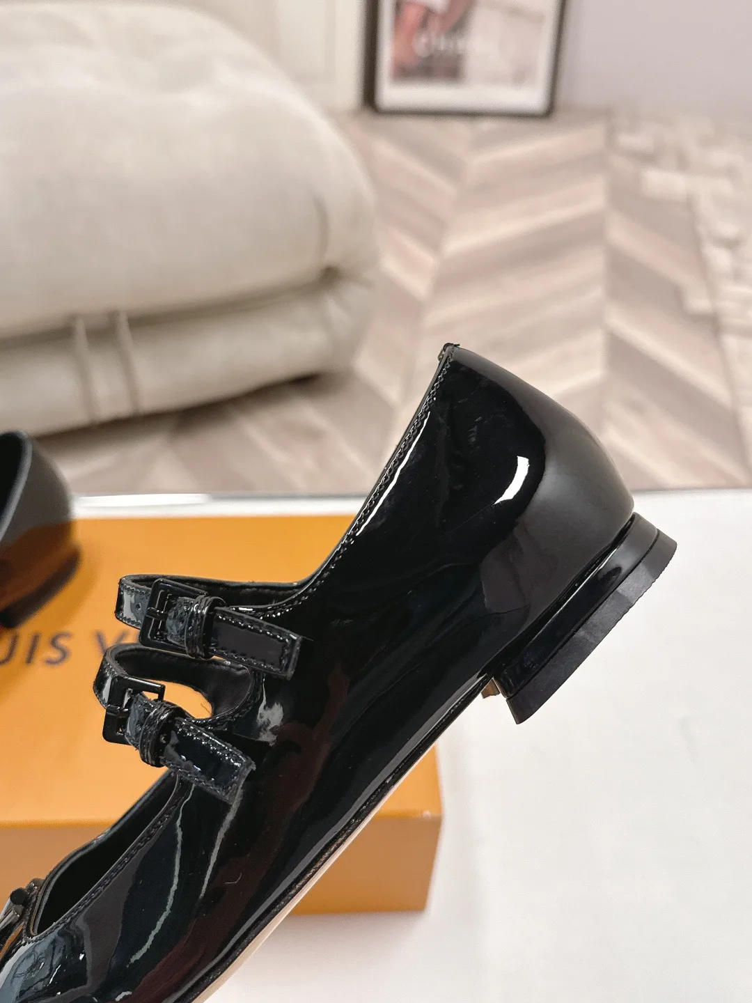 Women's Ballet Flats LOUIS VUITTON 17968739
