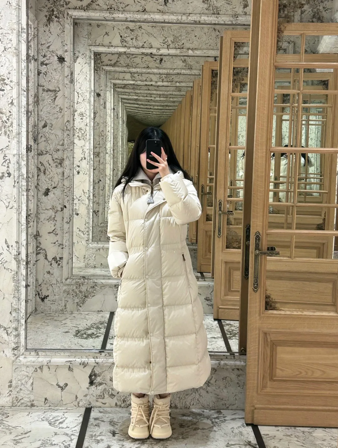 Куртки И Пуховики Женские Moncler 18609659