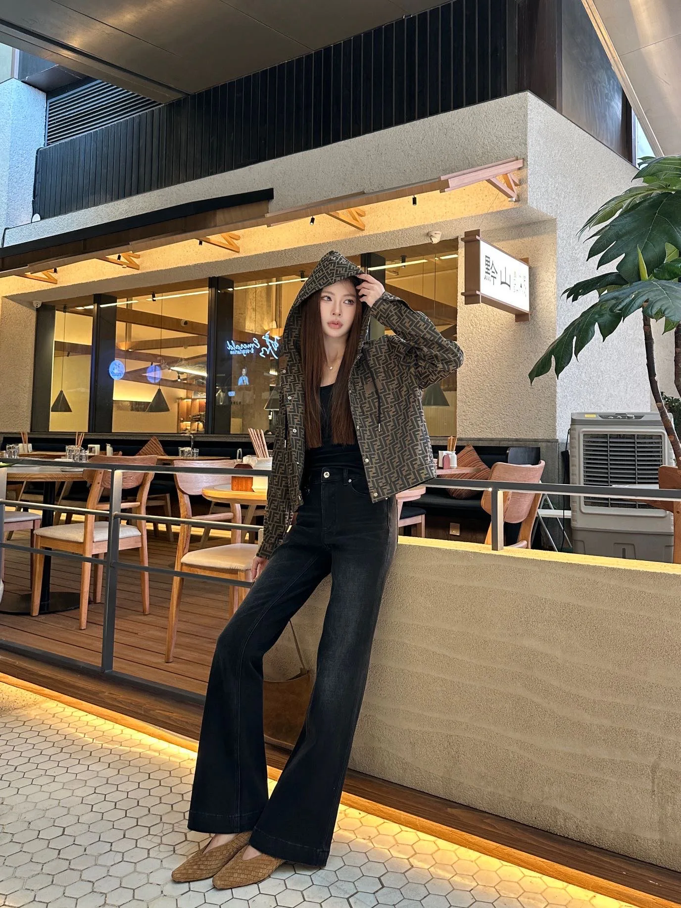 Women's Jackets And Down Jackets FENDI 18501776