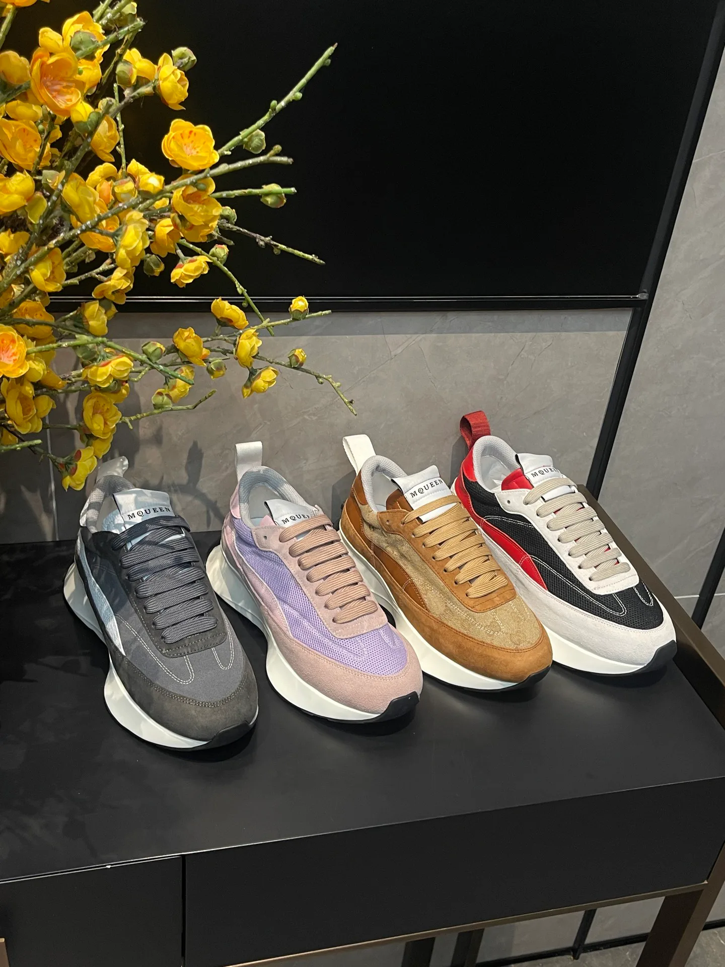 Women's Sneakers ALEXANDER MCQUEEN 18465078