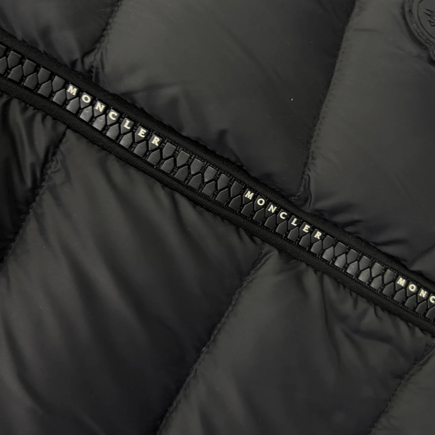 Men's Vests MONCLER 18334175