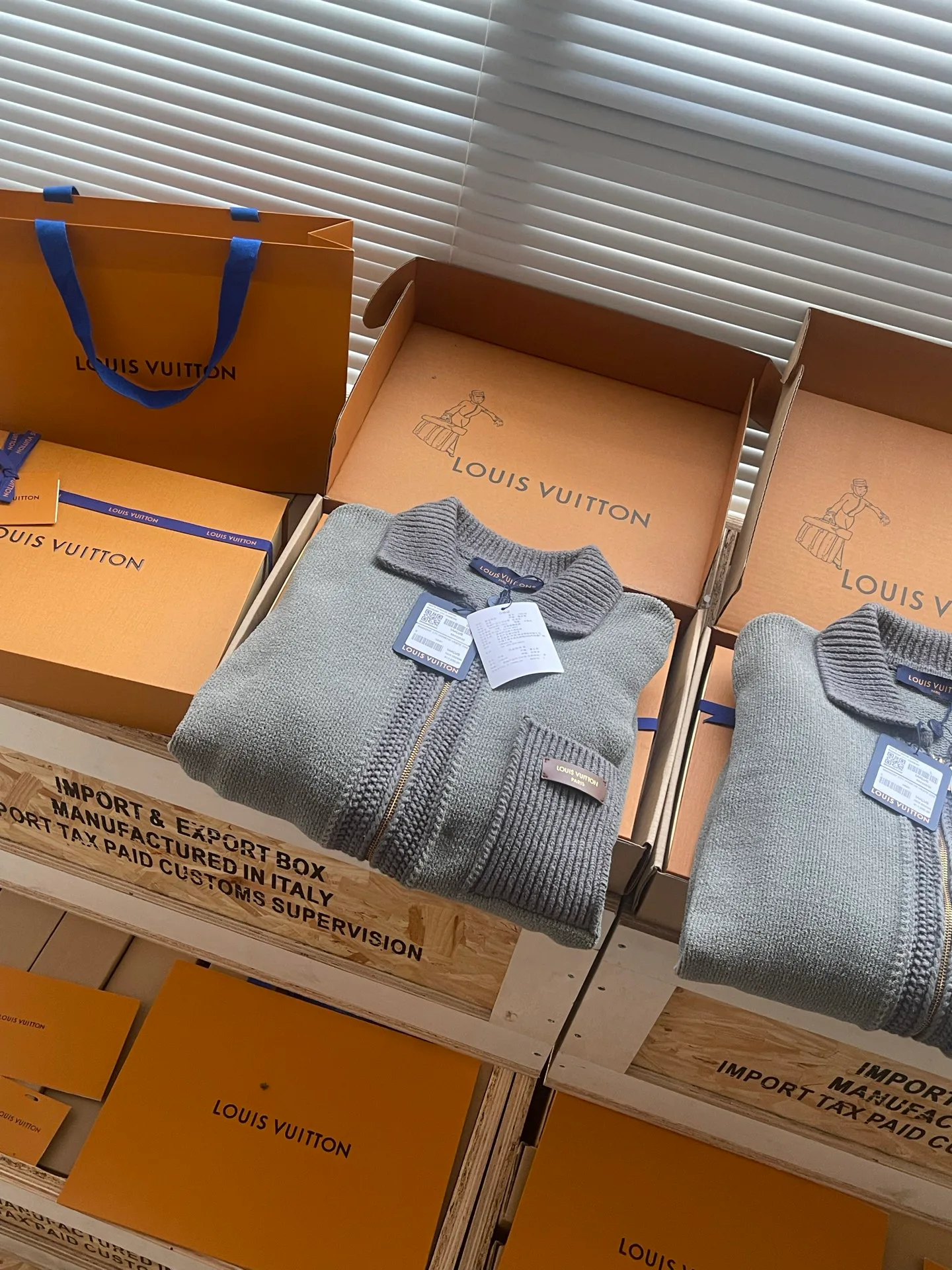 Men's Jumpers And Sweaters LOUIS VUITTON 18414066