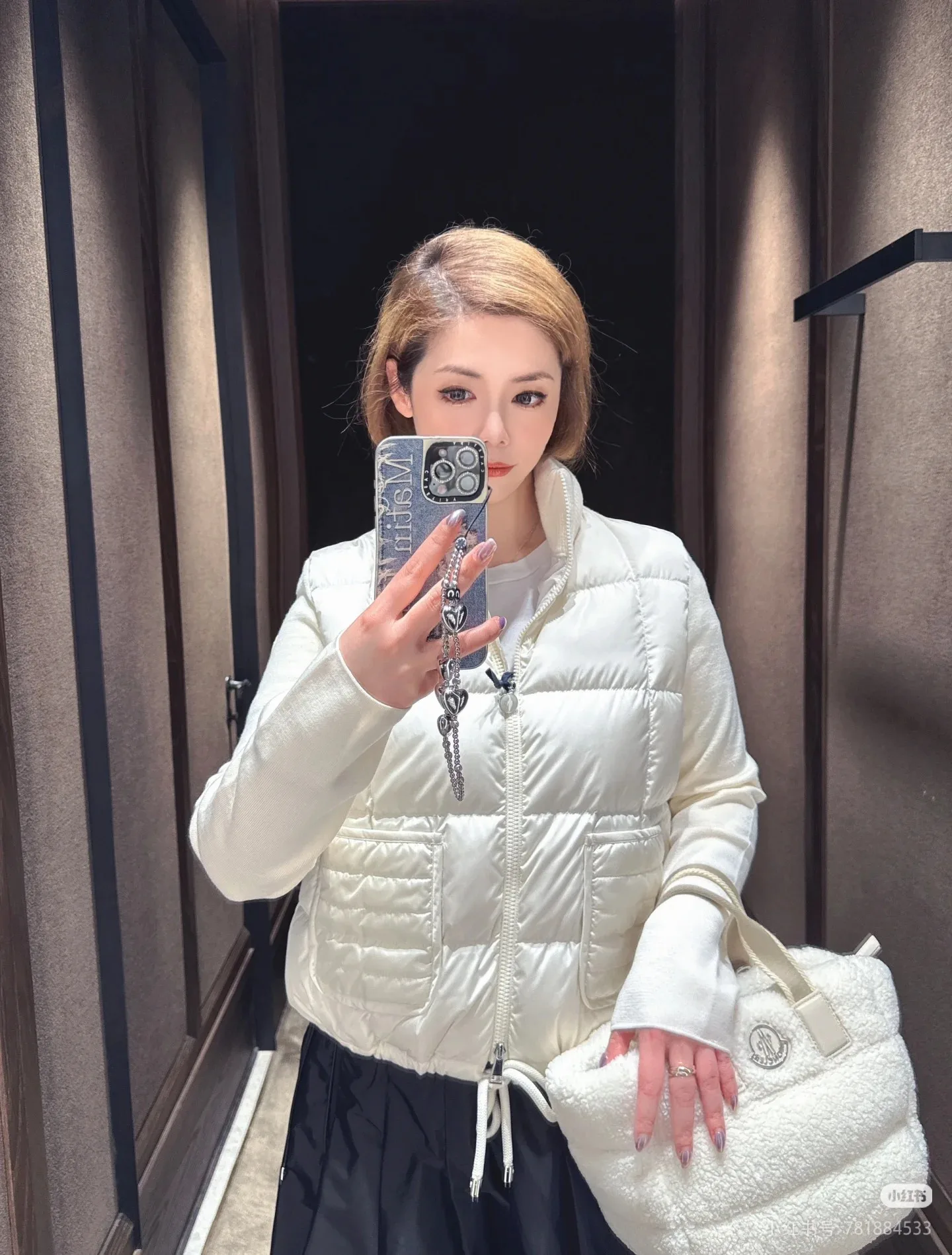 Women's Jackets And Down Jackets MONCLER 18044312