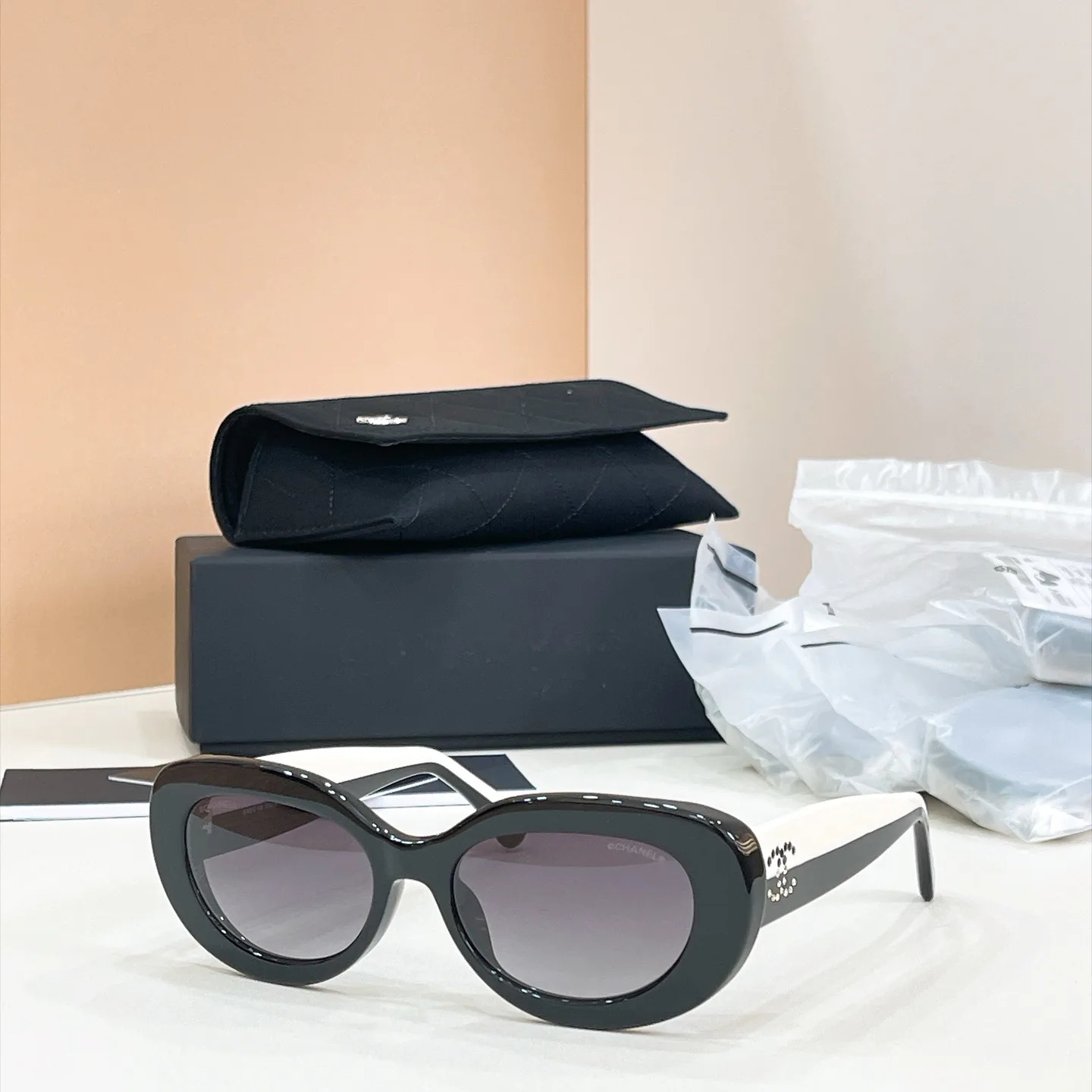 Glasses CHANEL 17992557