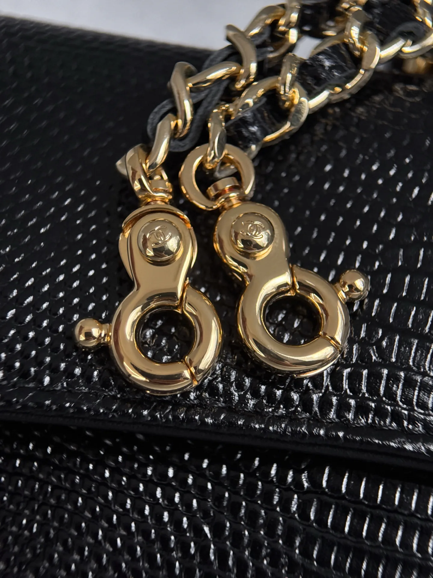 Women's Classic Handbags CHANEL 18065624