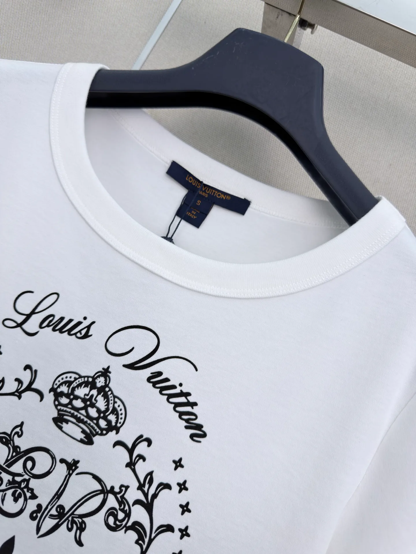 Women's T-Shirts LOUIS VUITTON 18402384
