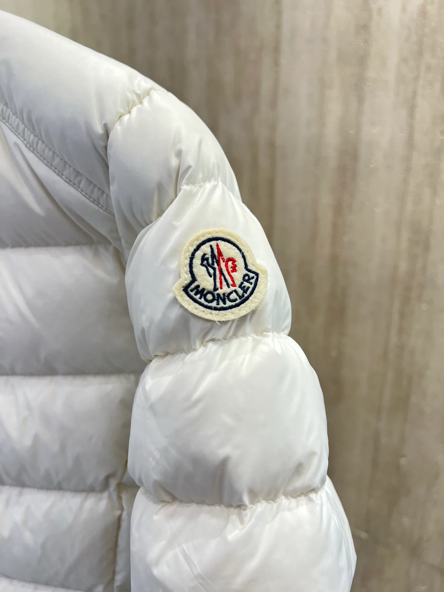 Men's Jackets And Down Jackets MONCLER 18434494