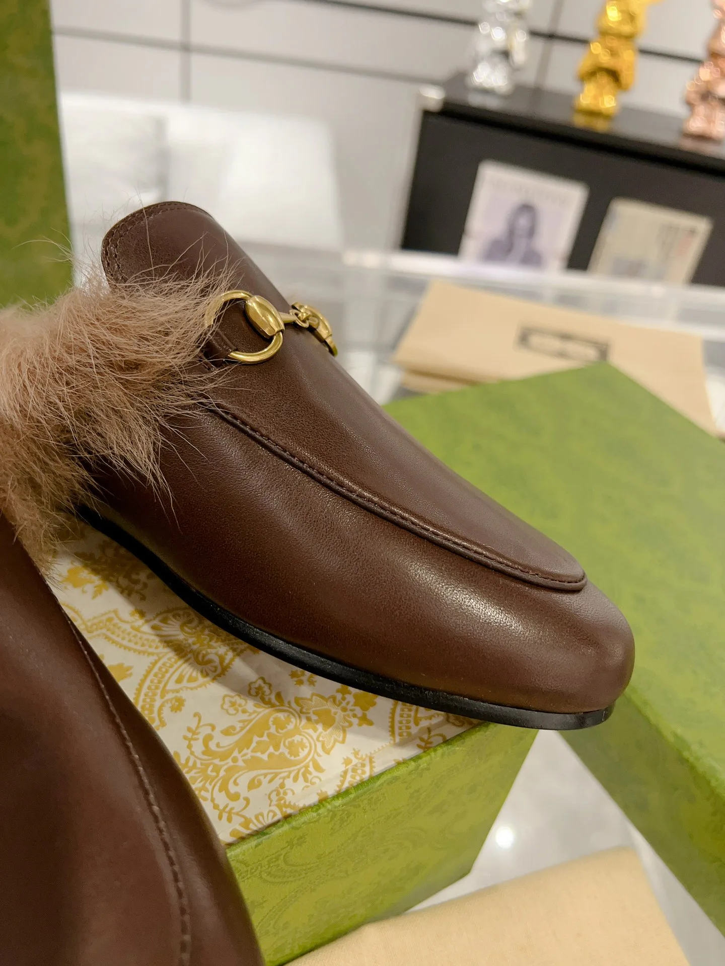Women's Loafers And Moccasins GUCCI 18414242