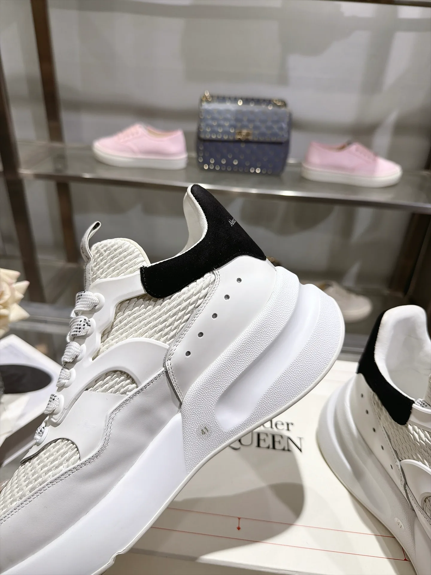 Men's Sneakers ALEXANDER MCQUEEN 18333213