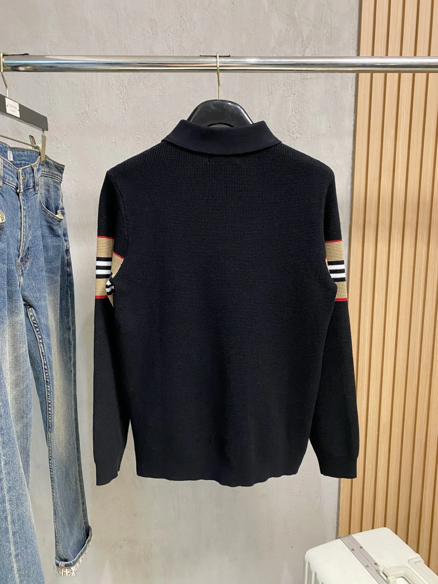 Men's Jumpers And Sweaters BURBERRY 18098169