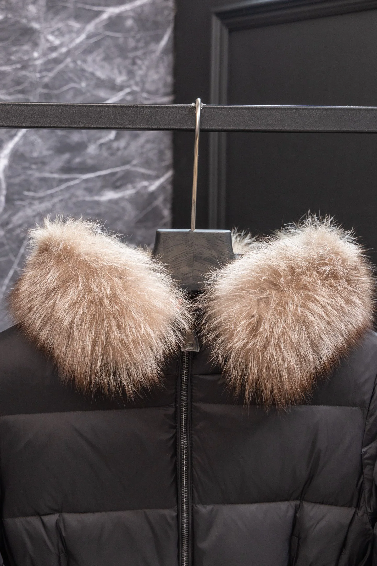 Men's Jackets And Down Jackets MONCLER 18179530