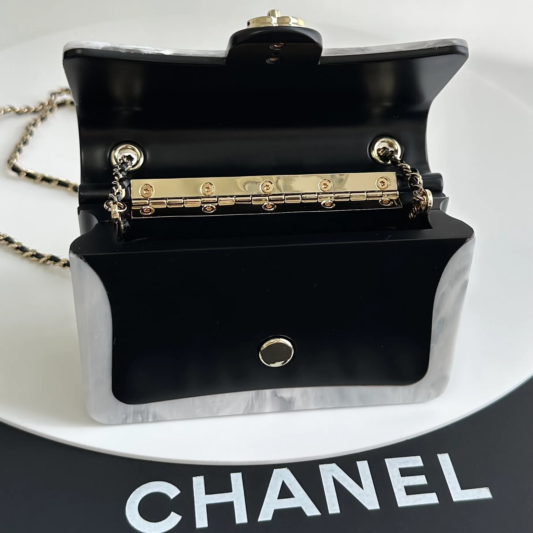 Women's Classic Handbags CHANEL 18058571