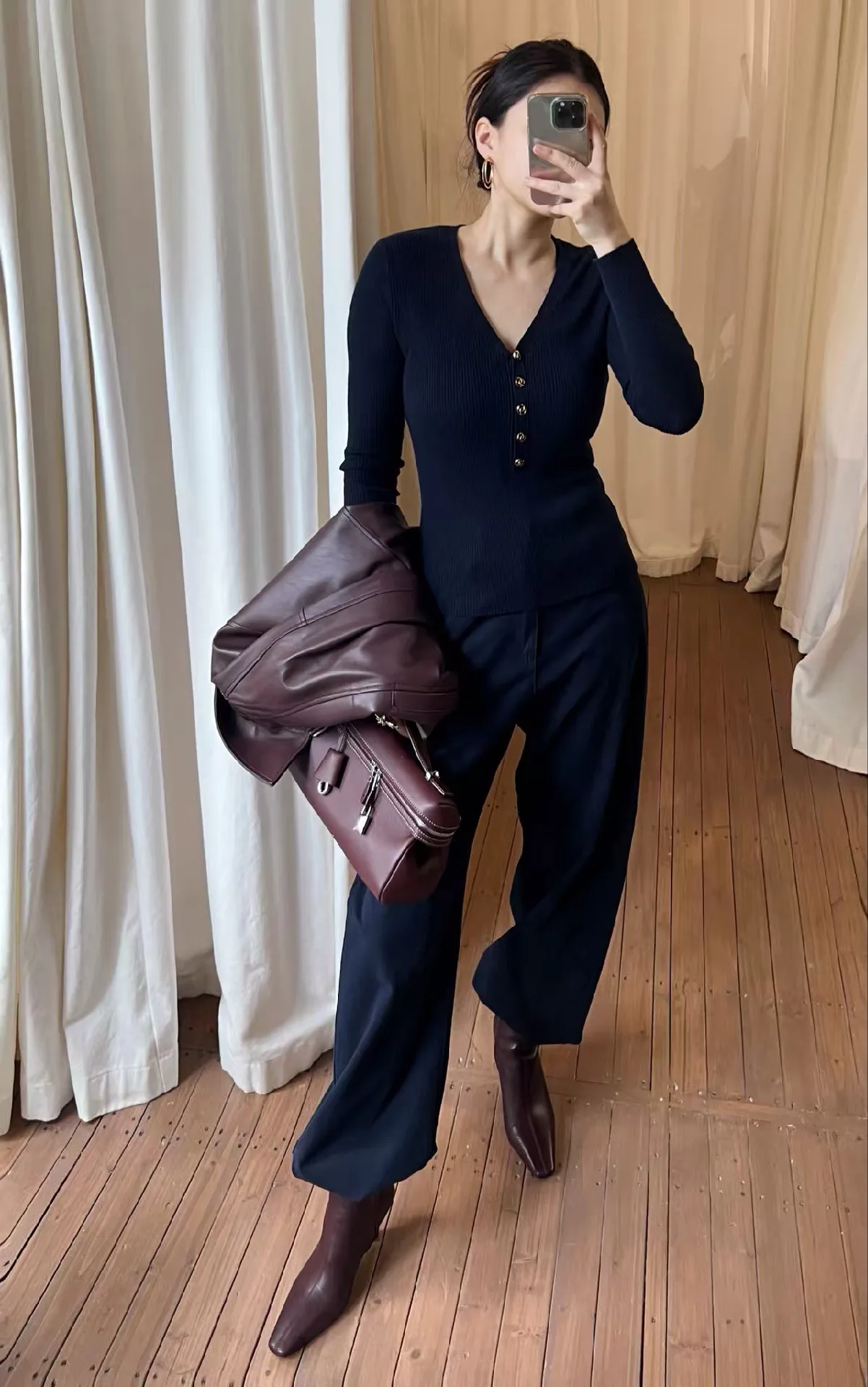 Women's Jumpers And Sweaters CHANEL 18321120