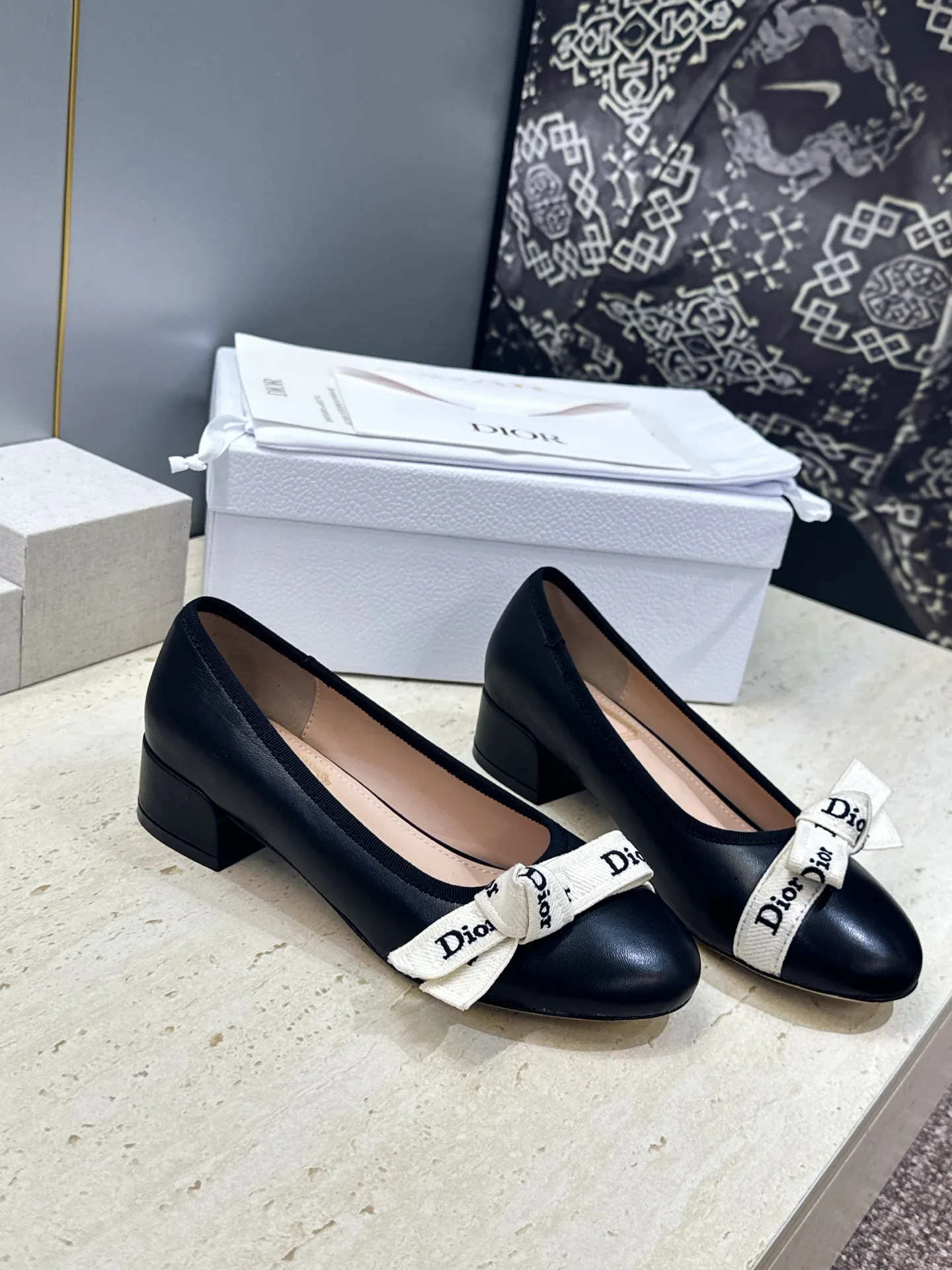Women's Ballet Flats CHRISTIAN DIOR 18132752