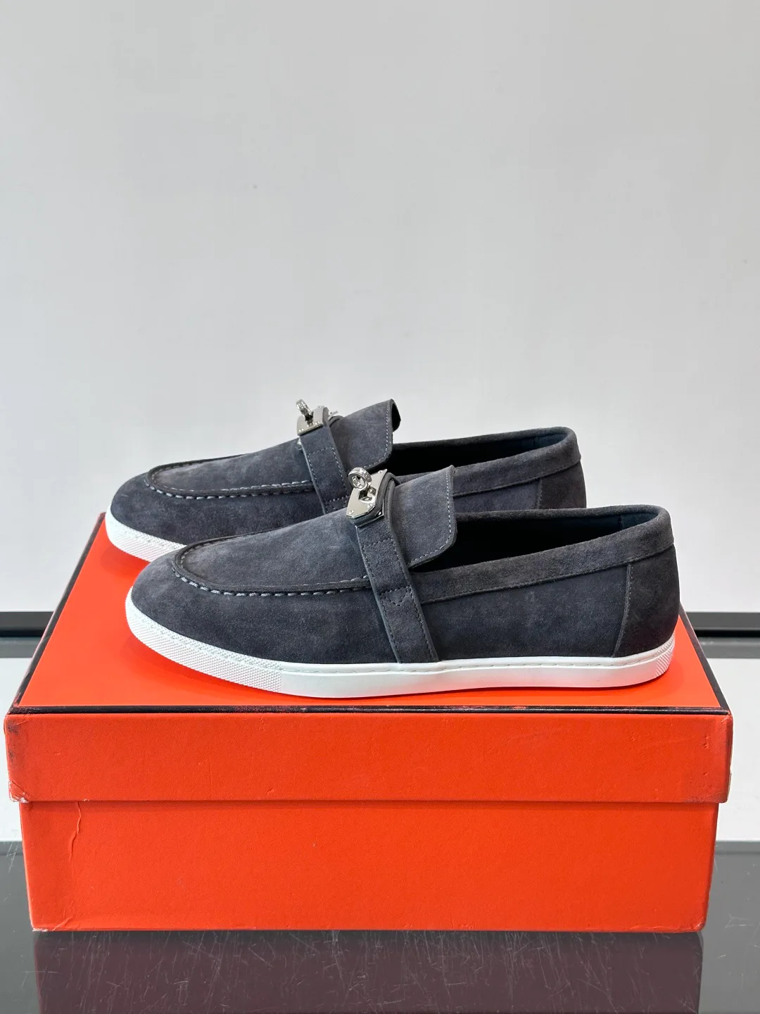 Men's Loafers And Dress Shoes HERMES 17904315