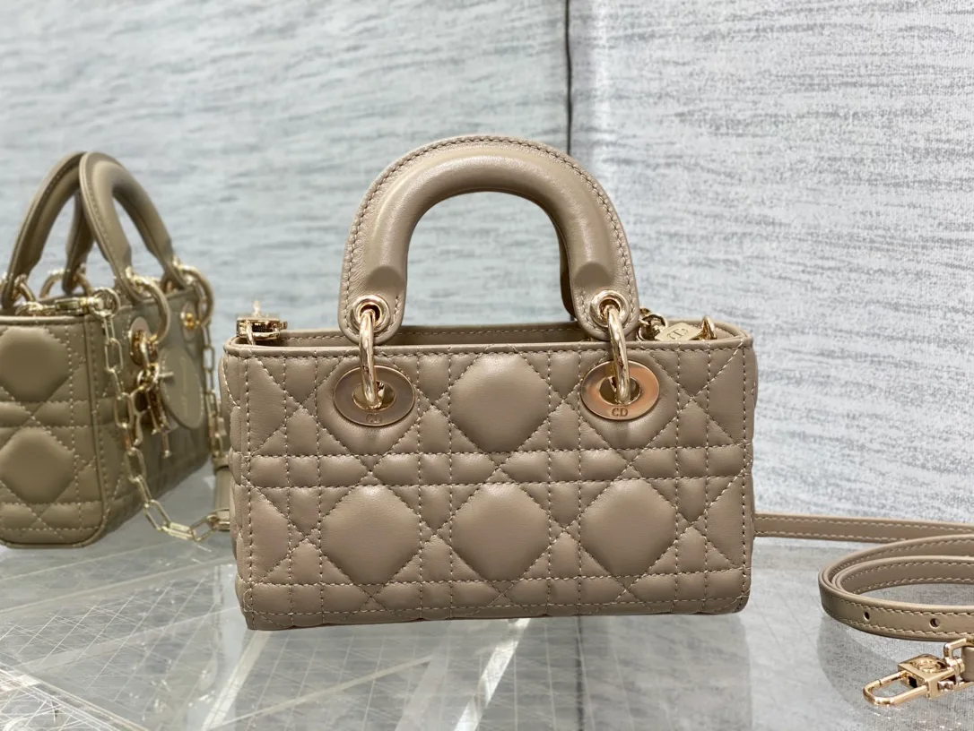 Women's Classic Handbags CHRISTIAN DIOR 17770394