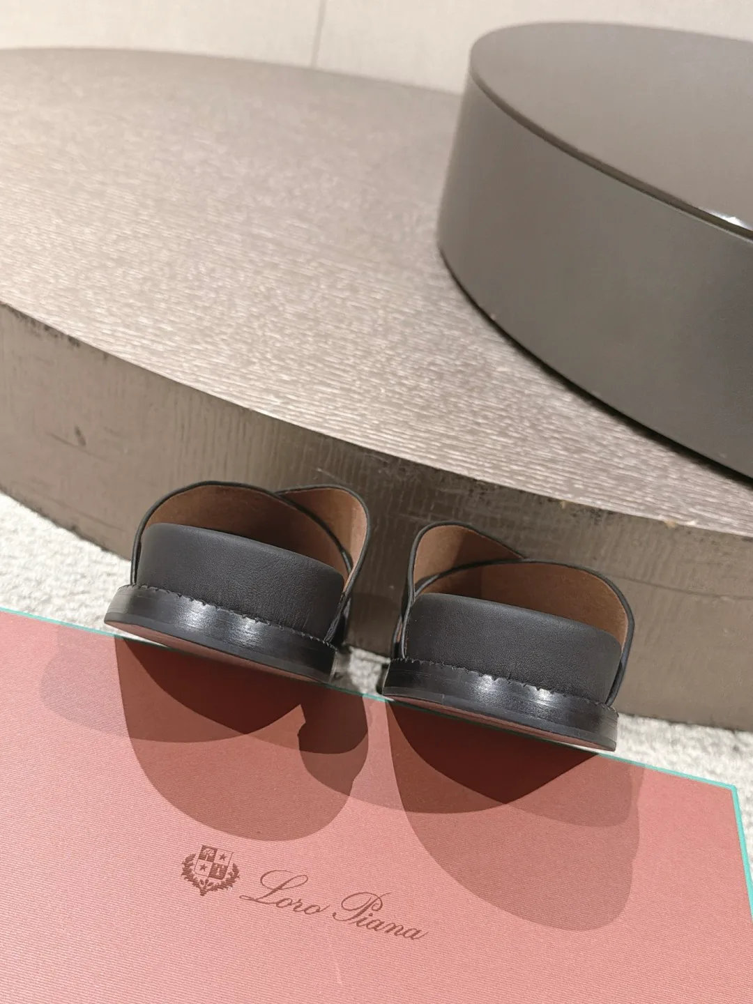 Men's Flip-Flops LORO PIANA 17688125