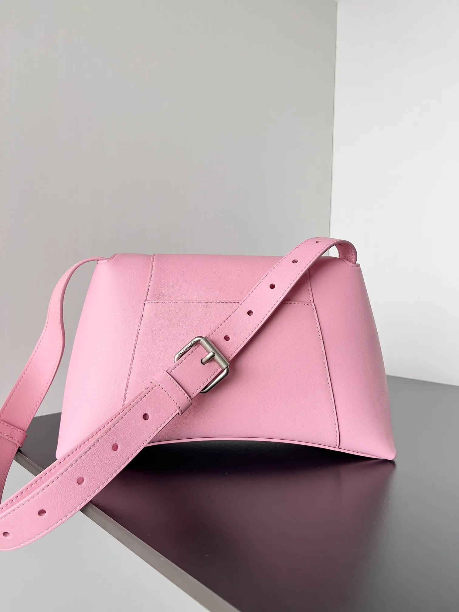 Классические Сумки Женские Balenciaga 18619538