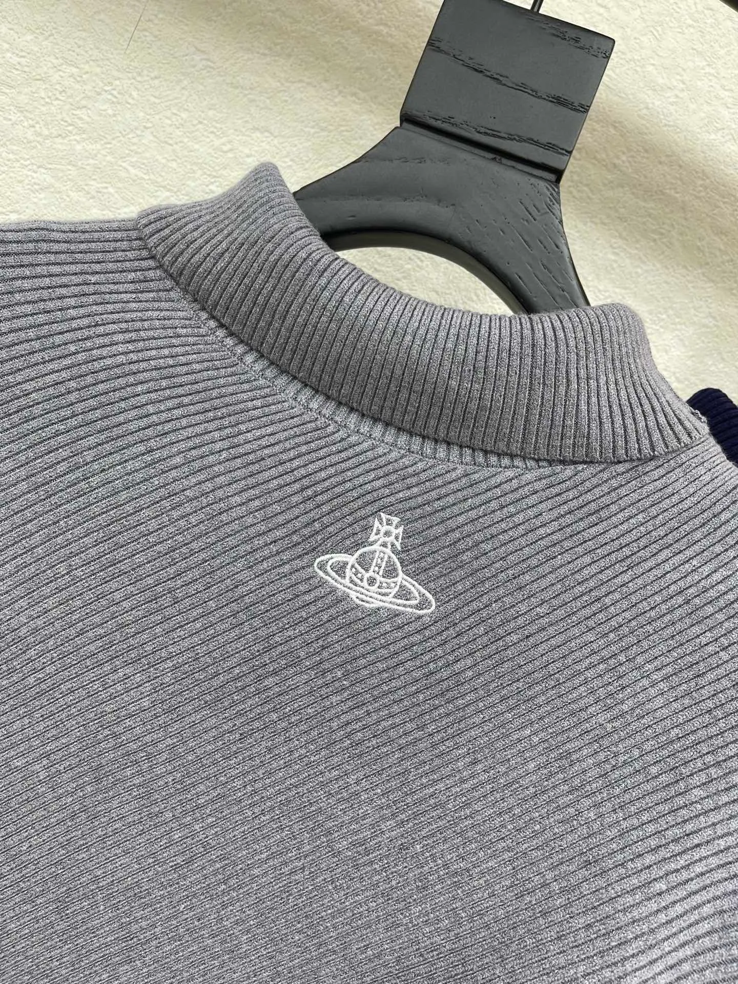 Women's Jumpers And Sweaters VIVIENNE WESTWOOD 18031127