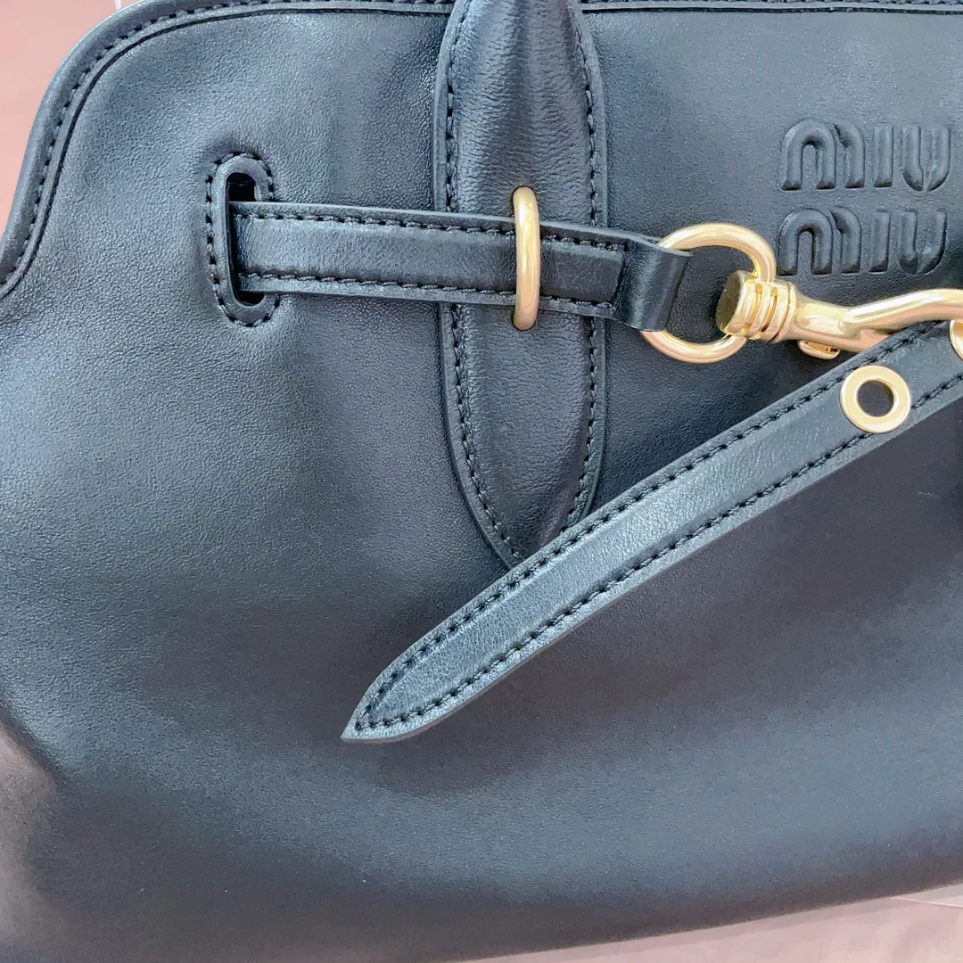 Women's Classic Handbags MIU MIU 18004738